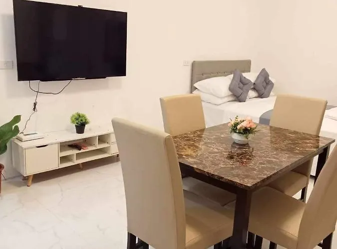 M&m Royal Oceancrest Mactan Aparthotel