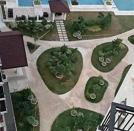 M&m Royal Oceancrest Mactan Aparthotel 3*